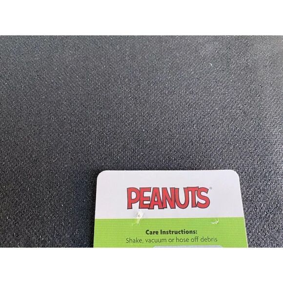 Peanuts Snoopy Christmas Puffy Coat Puffer Jacket Rubber Door Mat Rug 18X30” NEW - Picture 7 of 7